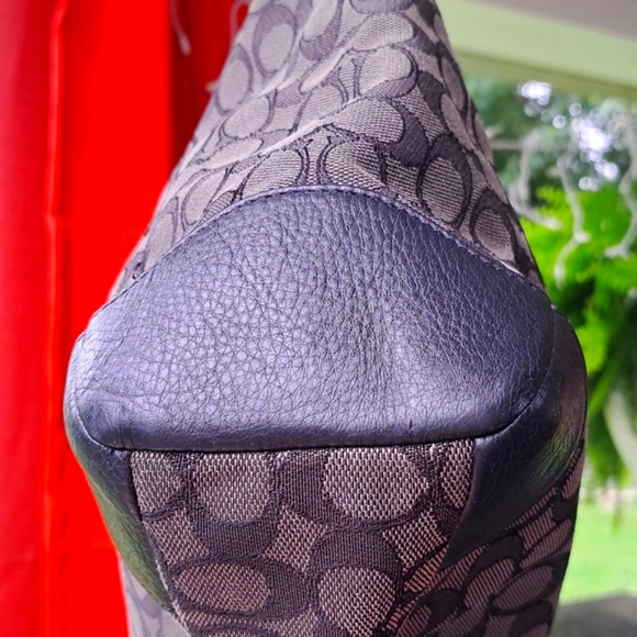 Coach F36220 Kelsey Black Leather Trim w Gray "C" Signature Shoulder - Picture 7 of 12